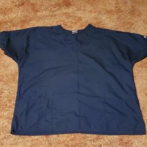 Cherokee Size Large Scrub Top